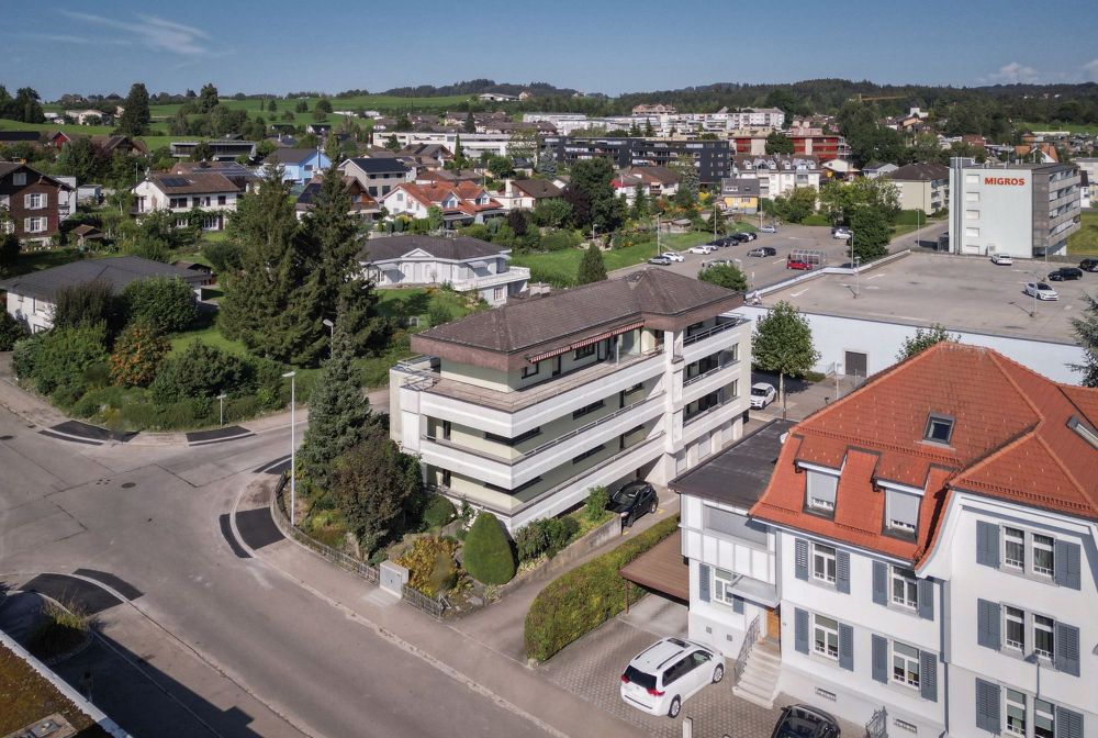 Totalsanierte 3½-Zimmer-Attikawohnung mit riesiger Terrasse - Bild 13