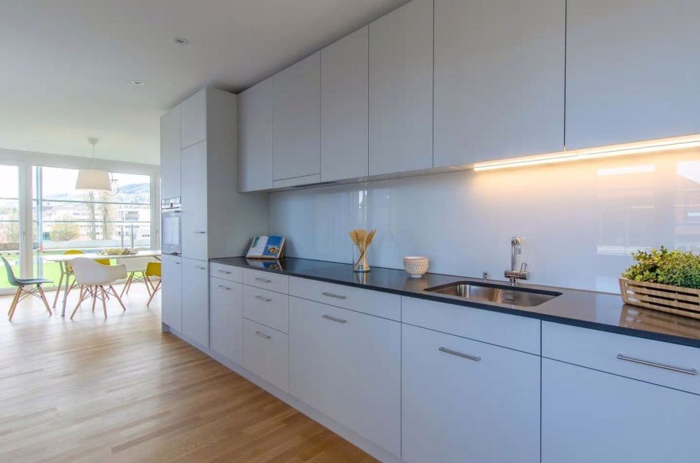 Traumhafte Wohnung mit Sitzplatz in ruhigem Quartier - Küche