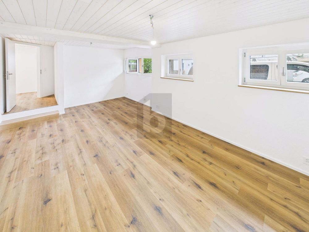 ERSTBEZUG NACH TOTALRENOVATION MIT AUSSICHT - Bild 2