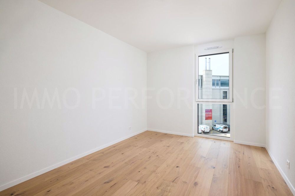 Bel attique 4.5 pièces neuf à 2 pas du centre-ville - Bild 9