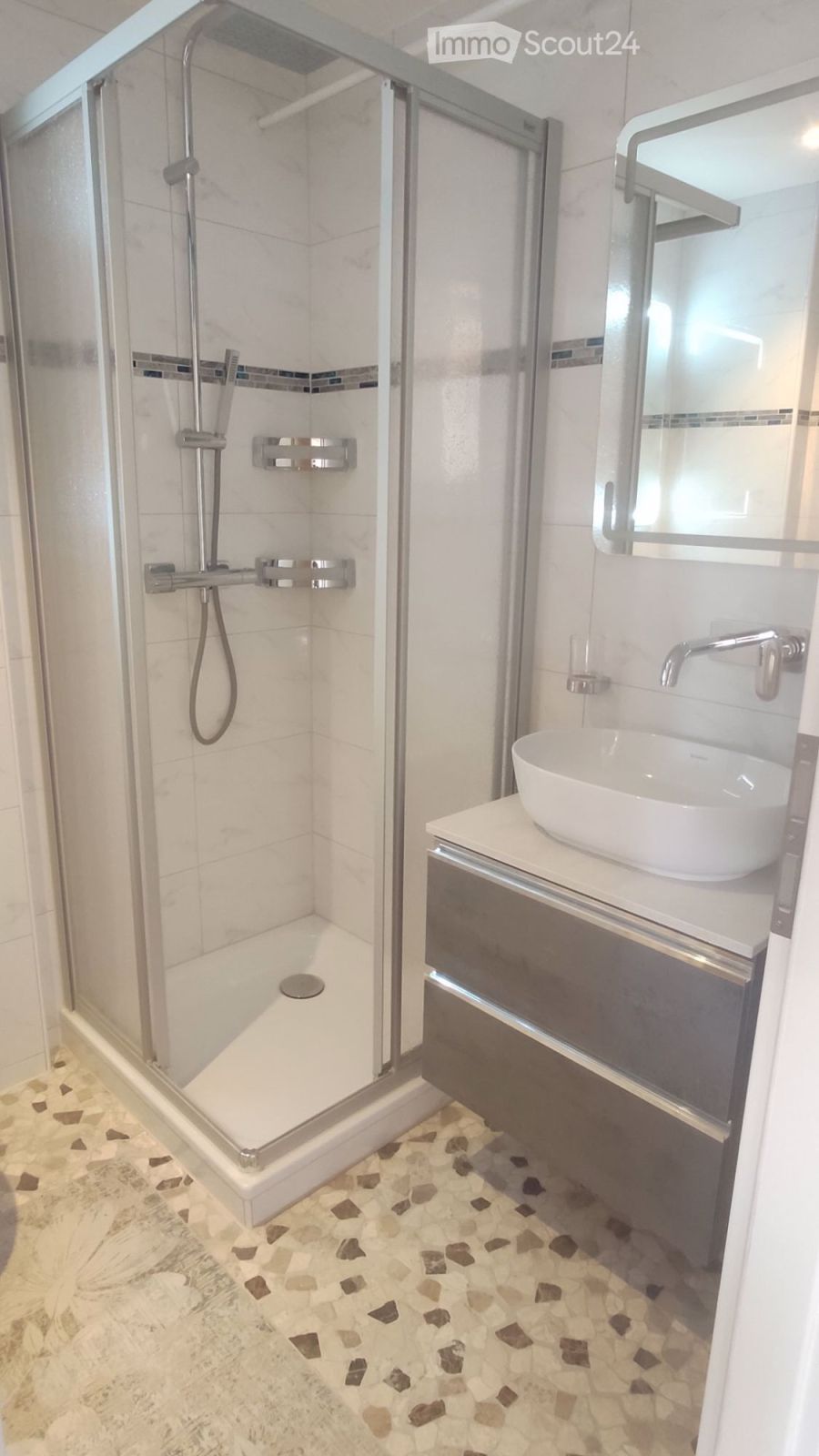 Wohnung im Designstil und gut renoviert in ruhiger Lage - Bild 5