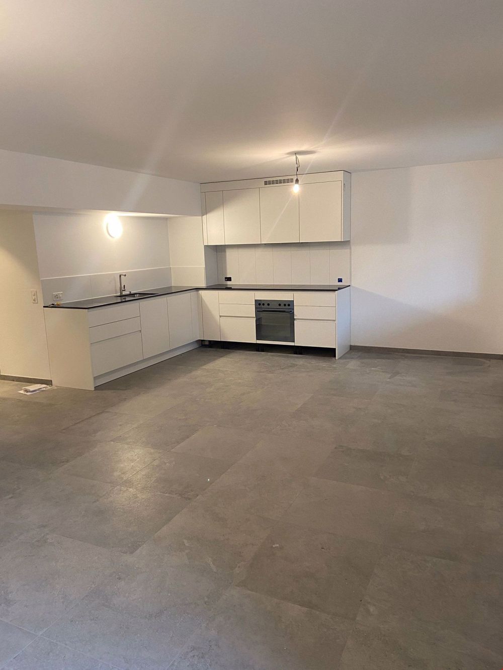 Neuwertige 1.5-Zimmerwohnung im Stadtzentrum - Bild 2