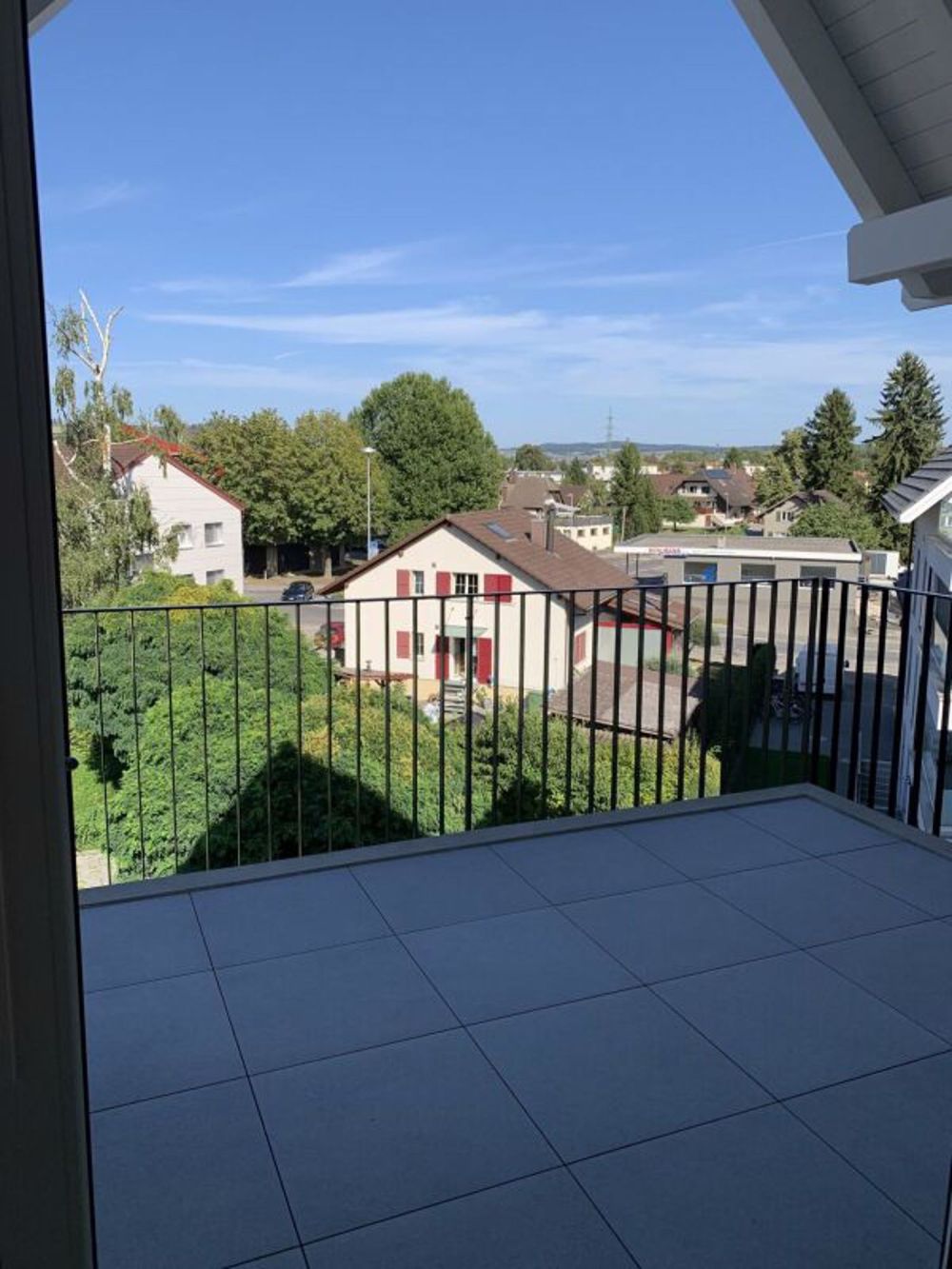 Vermietung einer schönen, zentral gelegenen 3½-Zimmer-Galeriewohnung mit Balkon - Bild 7