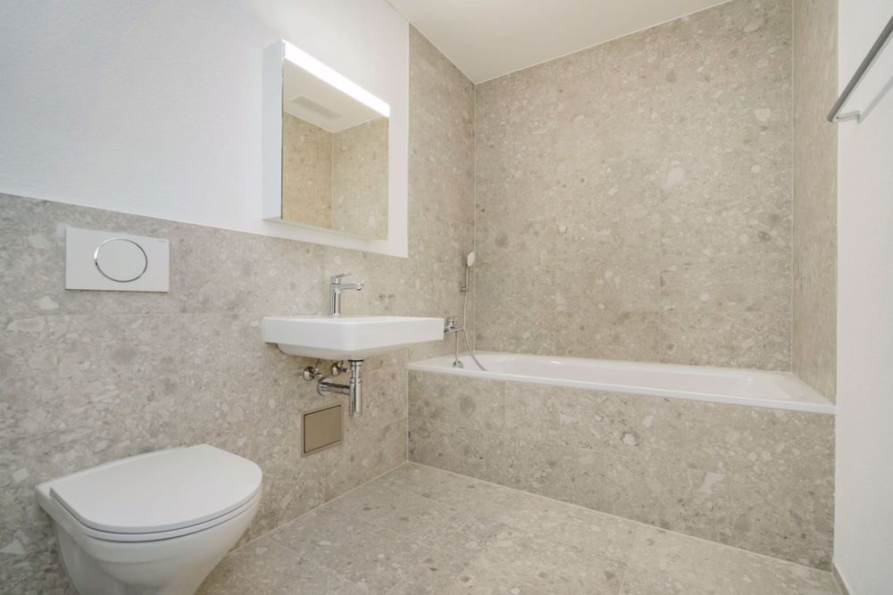 Zentrales und grösszügiges Wohnen im Färbiareal - Badezimmer