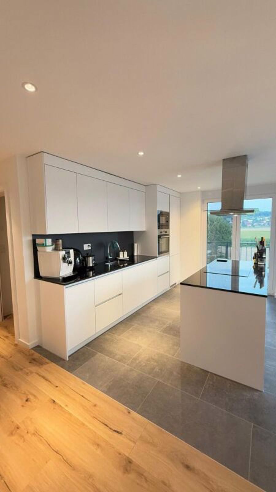 4.5 Zimmer-Attika-Wohnung mit schöner Terrasse samt Aussicht! - Bild 7