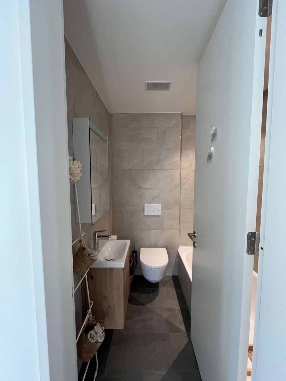 Moderne 4.5-Zimmer-Neubauwohnung - perfekte Wohlfühloase für Paare oder Familien an ruhiger Lage bei Jona - Bild 11