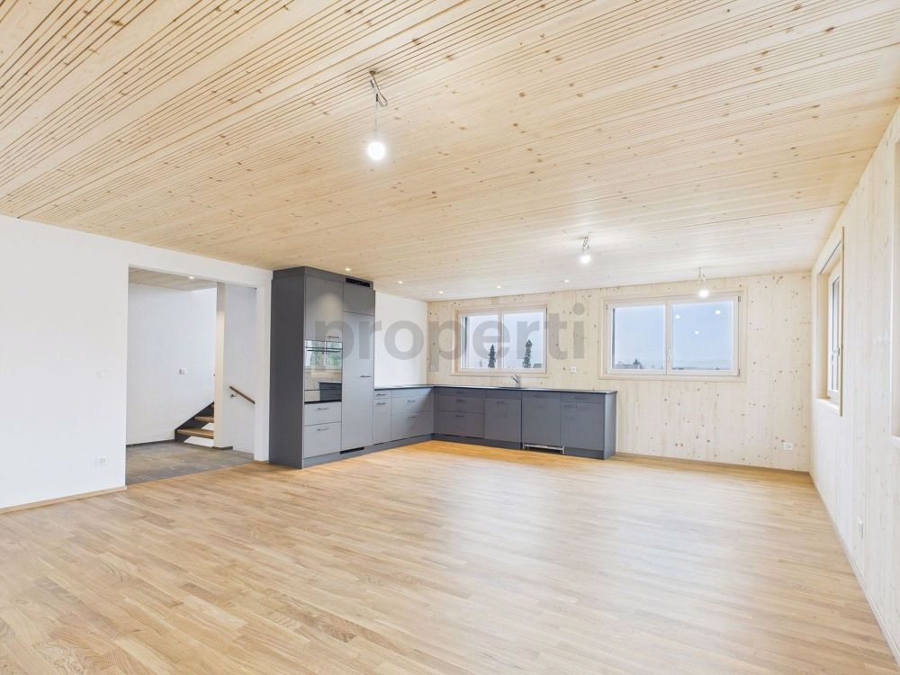 Neubau 4.5-Zimmer Maisonette Wohnung im Grünen in Sulgen - Erstbezug - Image 1