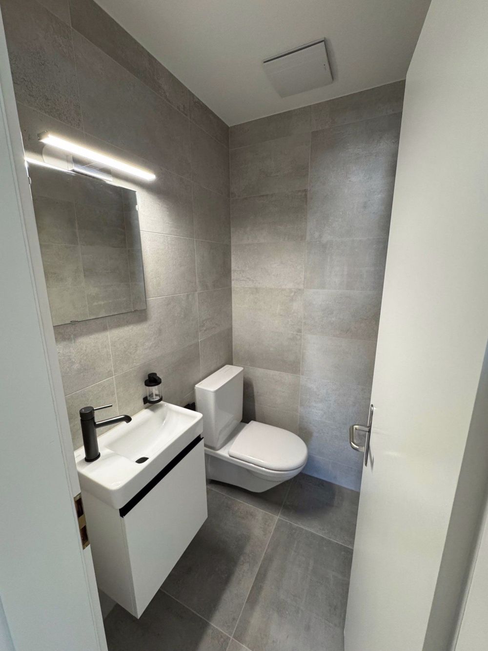 Modern sanierte 3.5-Zimmer-Attika-Wohnung im Herzen von Biel - Bild 13
