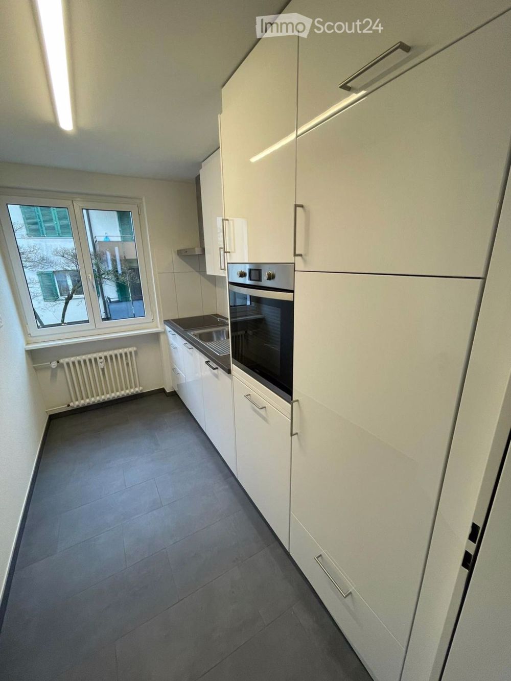 Erstbezug nach kompletter Sanierung - 4-Zimmer-Wohnung mit Balkon in Horw - Bild 1