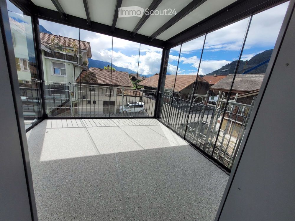 Grosse 5-Zi-Wohnung mit Wintergarten - Bild 1