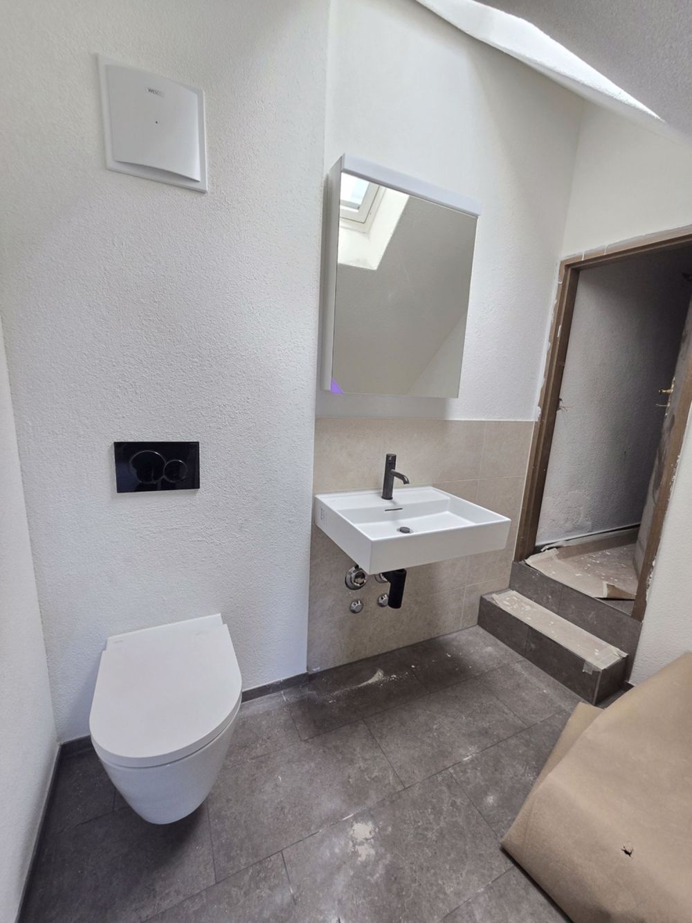Erstbezug 5.5-Zimmer-Maisonette-Wohnung an Top-Lage in Zürich - Masterbad