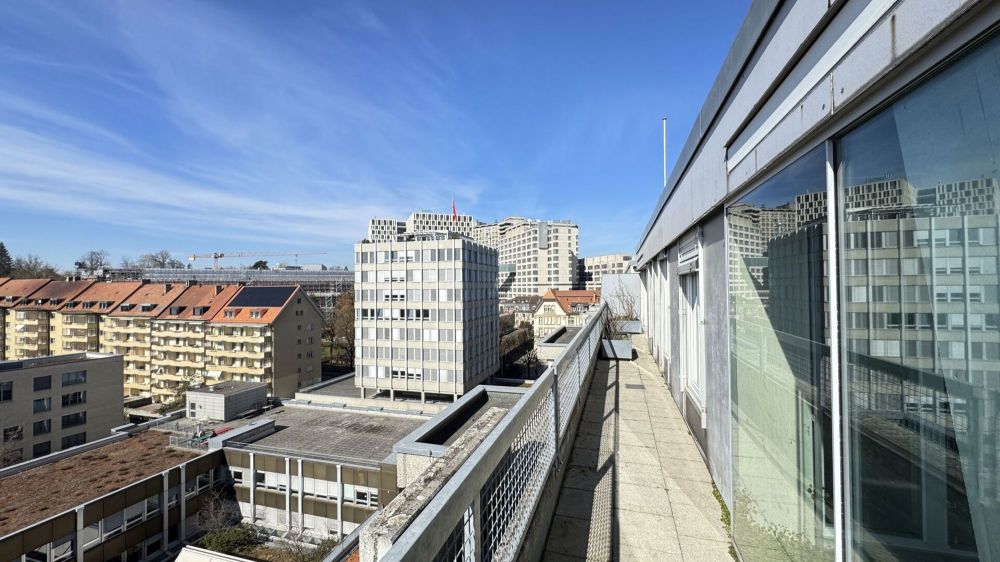 TOP Sanierte Moderne 4.5 Zimmer-Wohnung mit Fantastische Panoramaaussicht auf ganz Bern - Bild 1