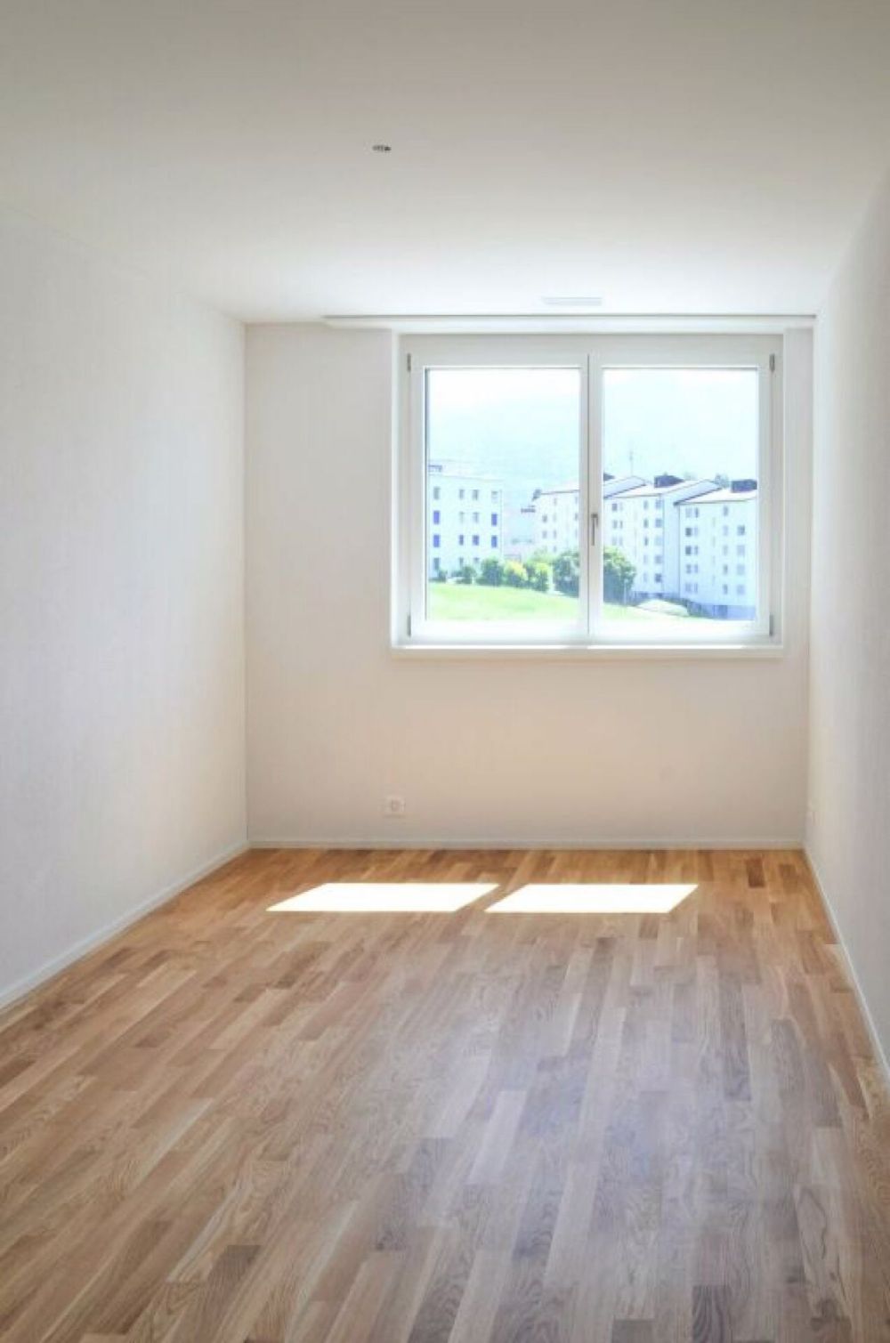 Erstvermietung: moderne 4.5-Zimmerwohnung mit gemütlicher Loggia - Bild 5