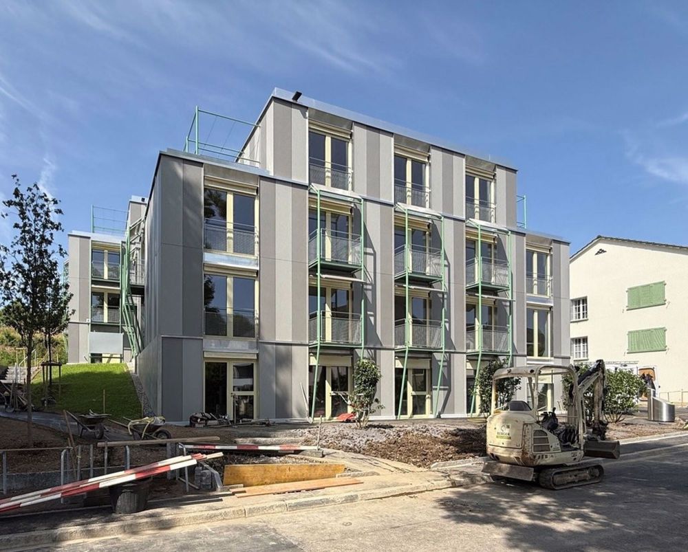 Erstvermietung ab 01.07.2025 / Wohnen im Neubau in Zürich Altstetten - Aussenansicht_1.jpg