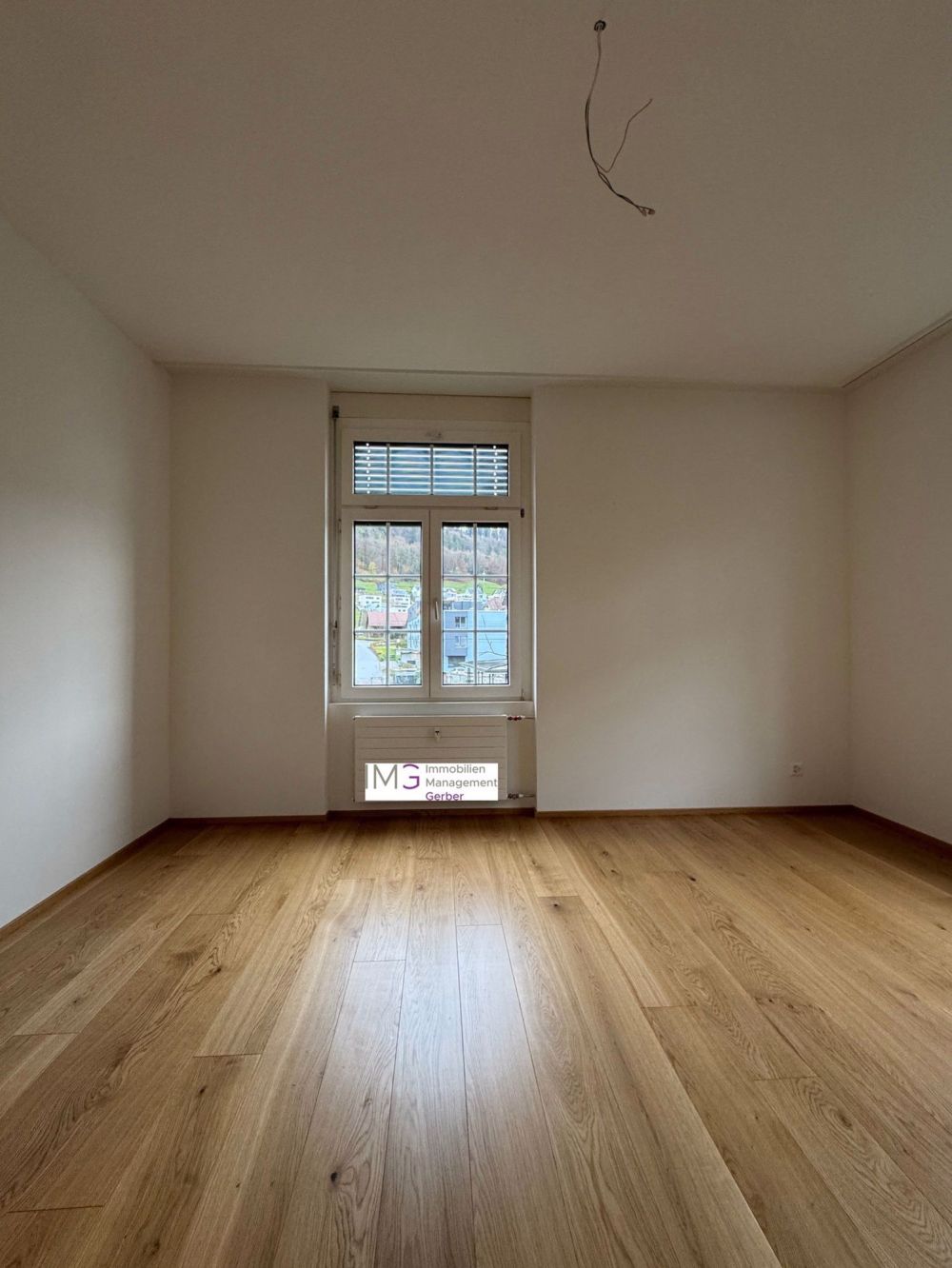 Charmante, totalsanierte 3.5-Zimmer-Wohnung in Laufenburg mit Balkon und Parkplatz - Bild 3