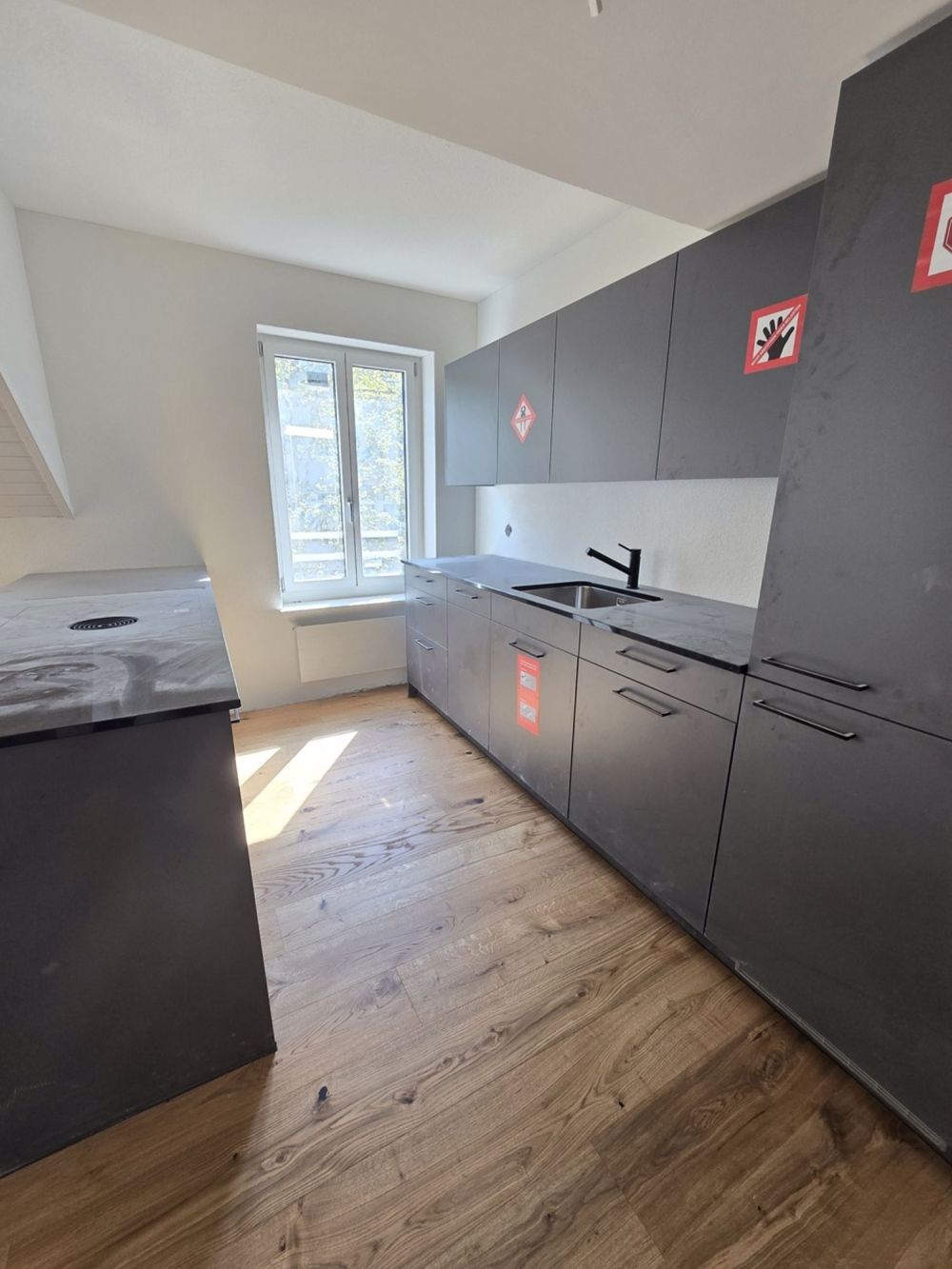 Erstbezug 5.5-Zimmer-Maisonette-Wohnung an Top-Lage in Zürich - Küche