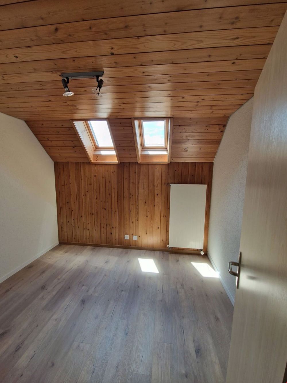 Dachwohnung Hocheinfahrt Bauernhaus - Bild 9