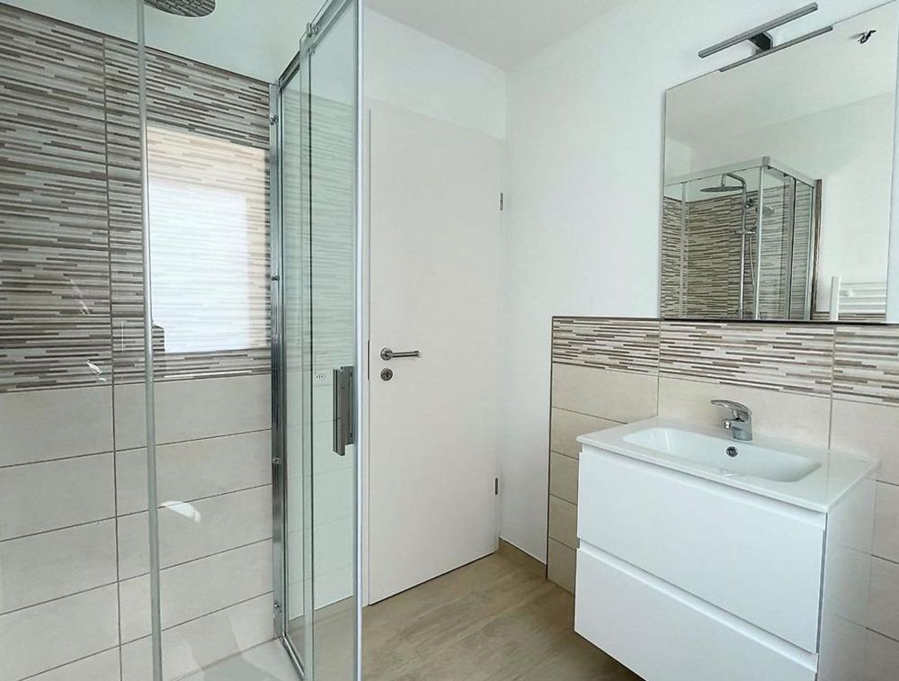 Moderne Villa mit Garten zu vermieten - Bild 4