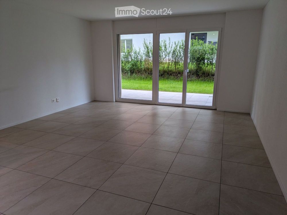 Moderne 4.5-Zimmerwohnung mit zwei Bädern und gemütlichem Sitzplatz - Bild 2