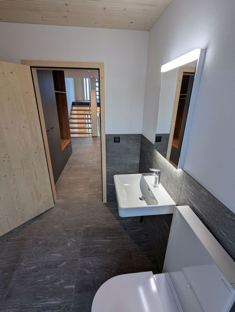 Erstbezug moderne charmante 4.5 Zimmer Wohnung - Bild 9