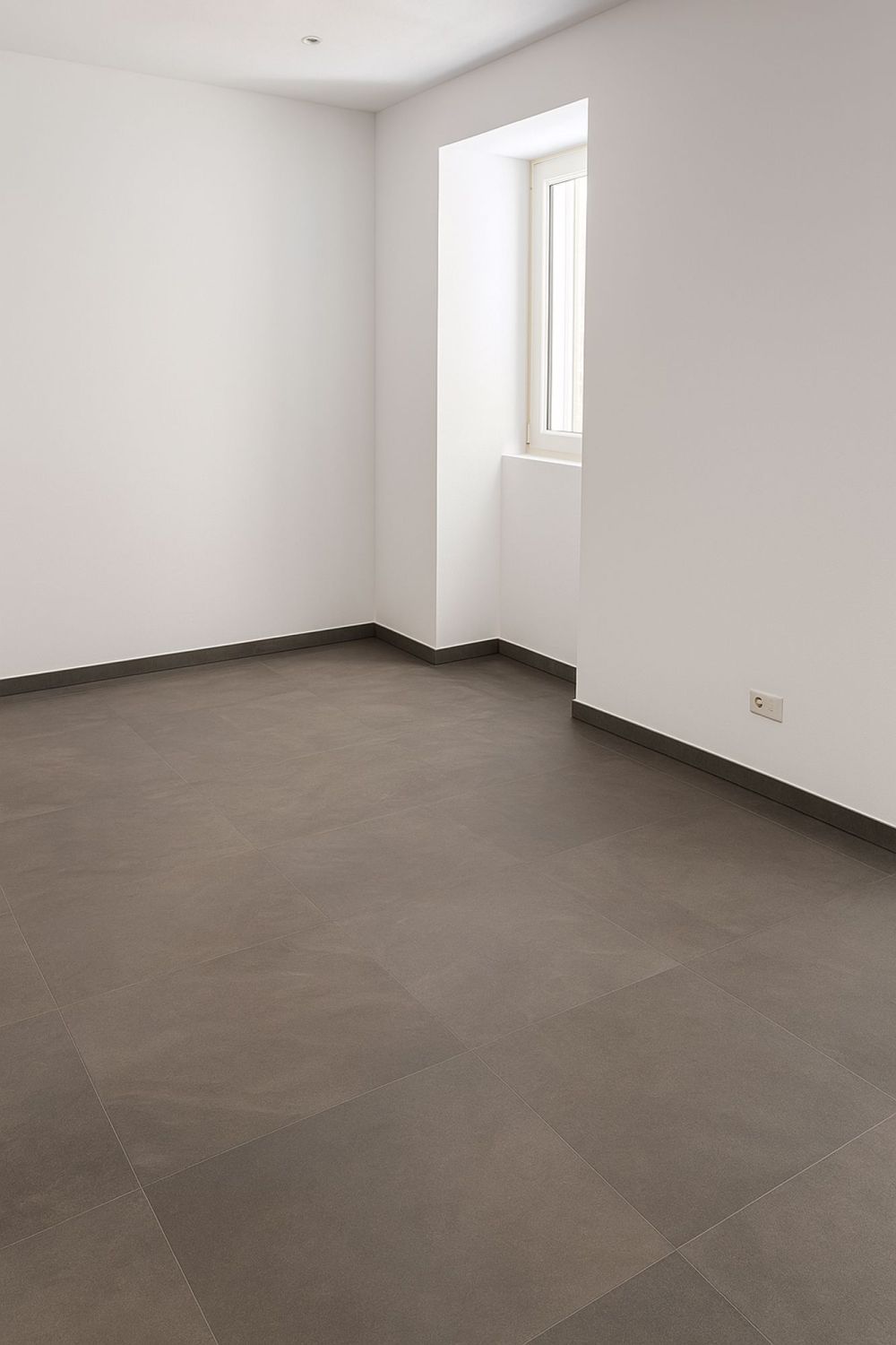 Taverne mit 3.5 hellen und ruhigen Räumen im Herzen des Ortes - Bild 2