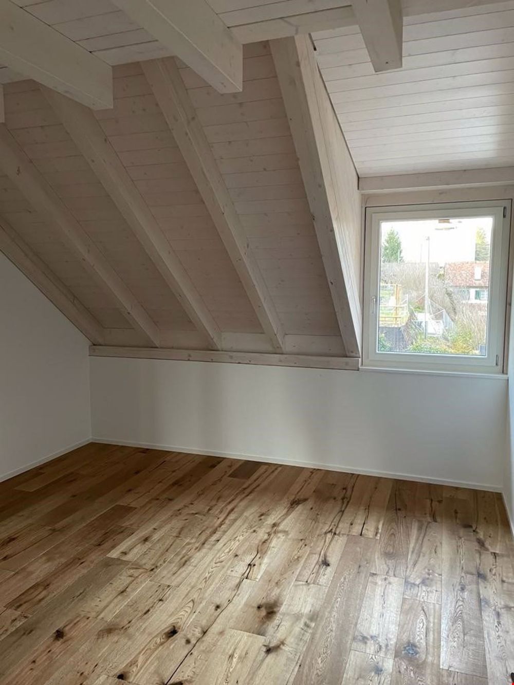 Traumhafte Neubauwohnung-Exklusiver Ausbaustandard - Bild 7
