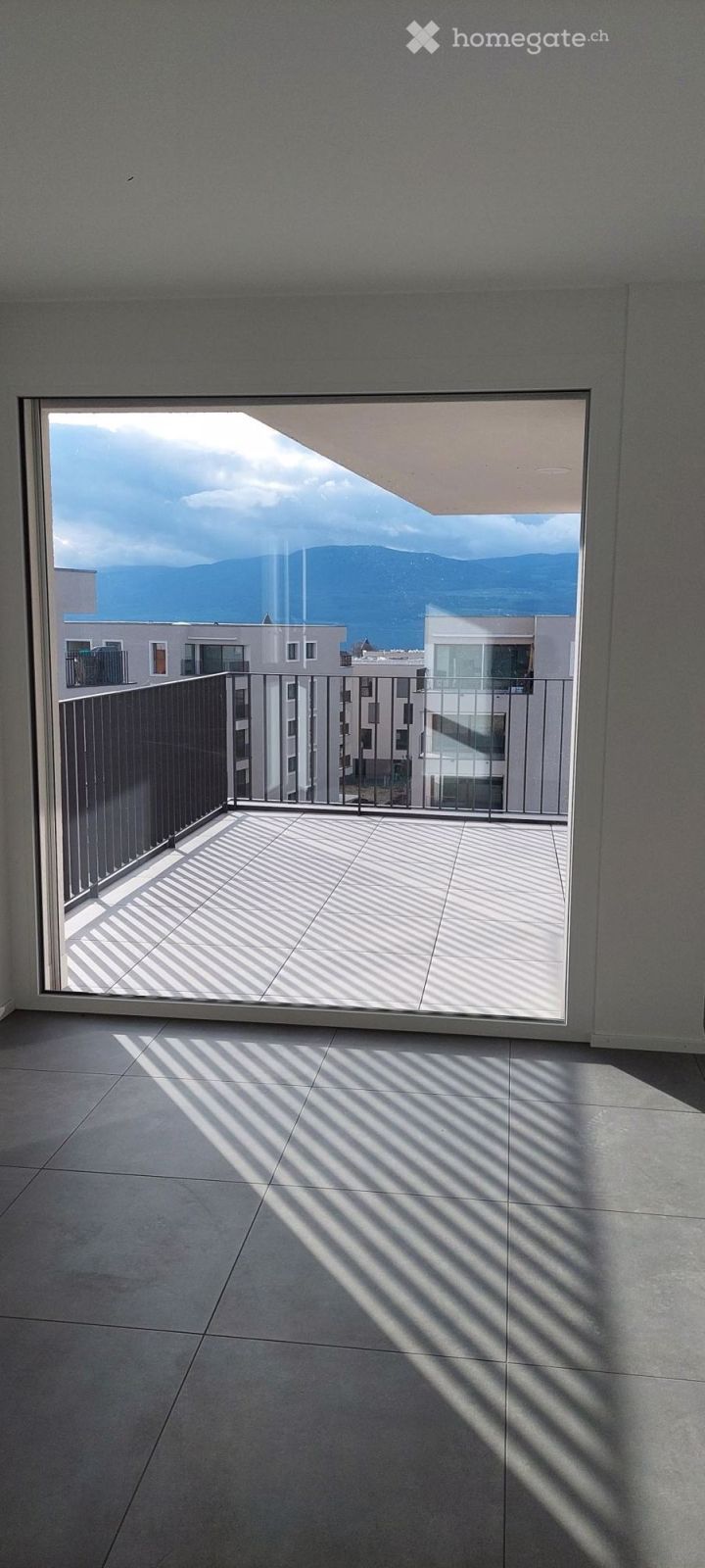 Magnifique ATTIQUE de 3,5 pièces à Estavayer - Bild 2
