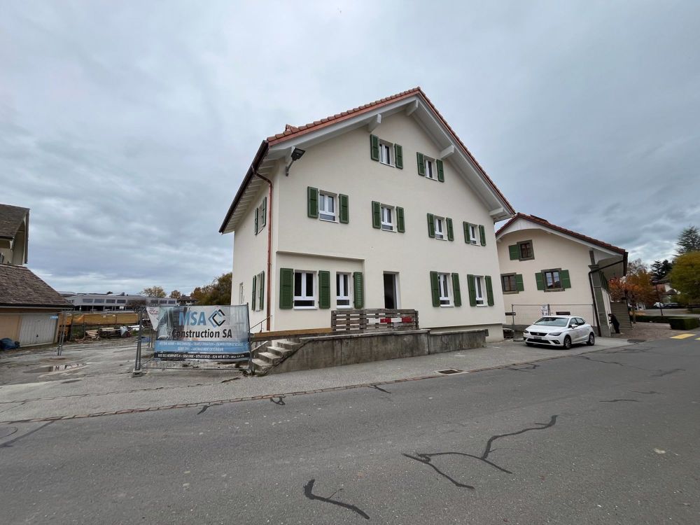 Prächtige 4,5-Zimmer-Wohnung mit Terrasse in Jorat-Mézières - Bild 1