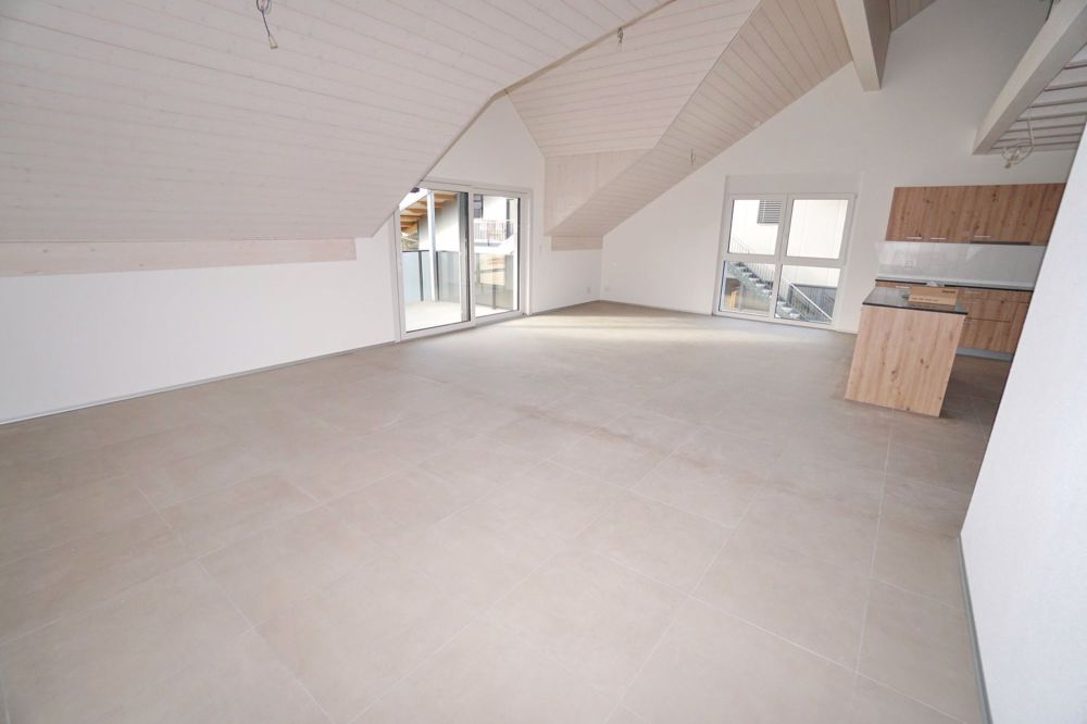 Grosszügige 5.5-Zimmer-Wohnung in Brenzikofen mit Balkon - Bild 5