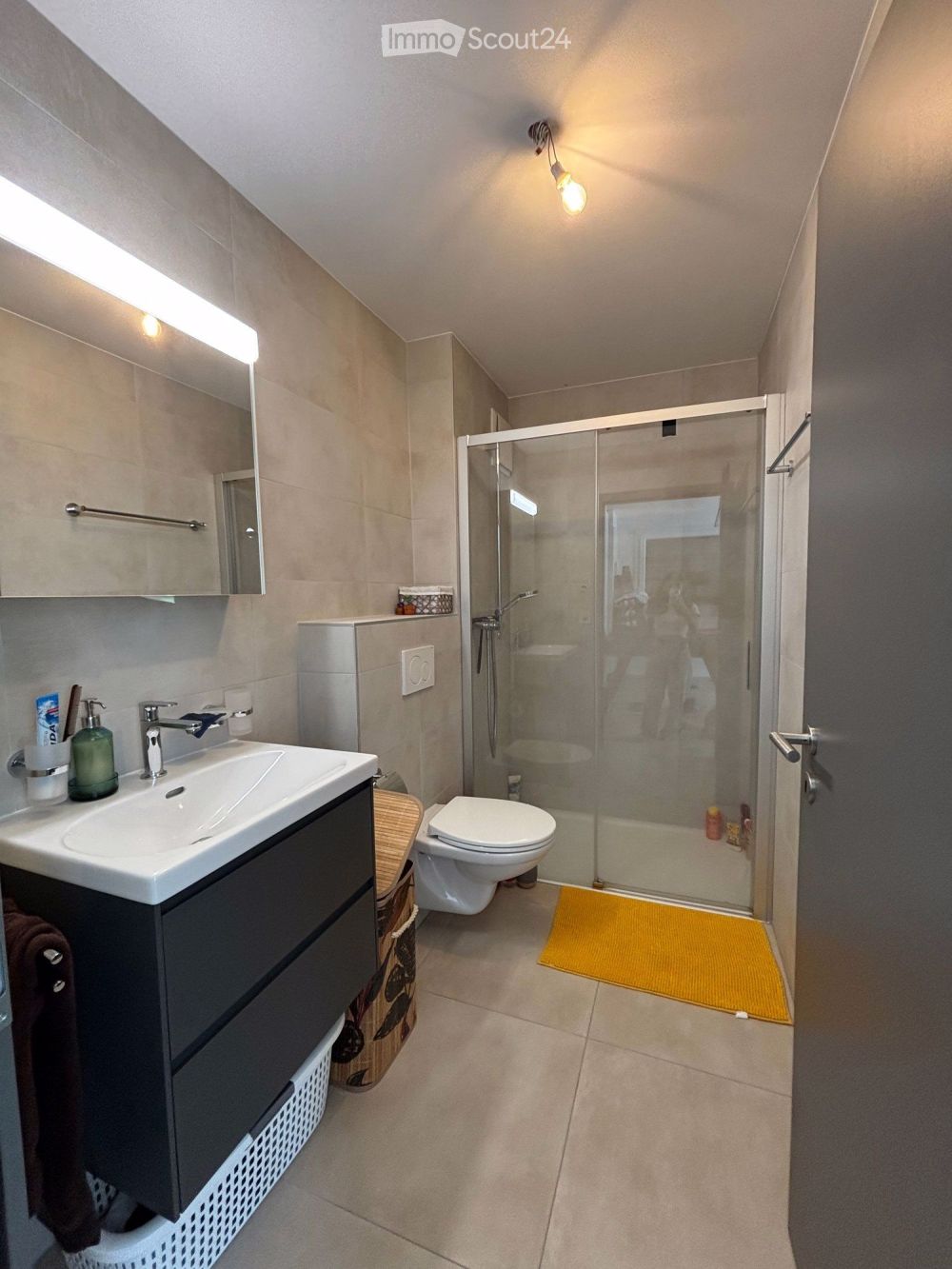 Moderne 3-Zimmer-Wohnung mit Balkon in St-Pierre-de-Clages - Bild 2
