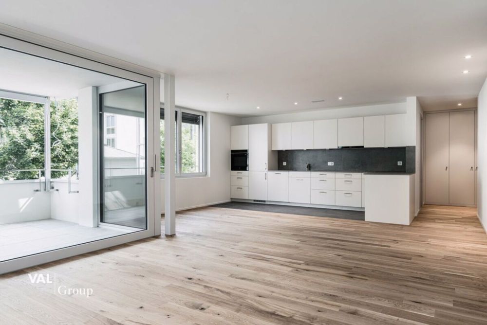 Moderne, lichtdurchflutete 4.5-Zimmerwohnung in attraktiver, ruhiger Lage - Bild 2