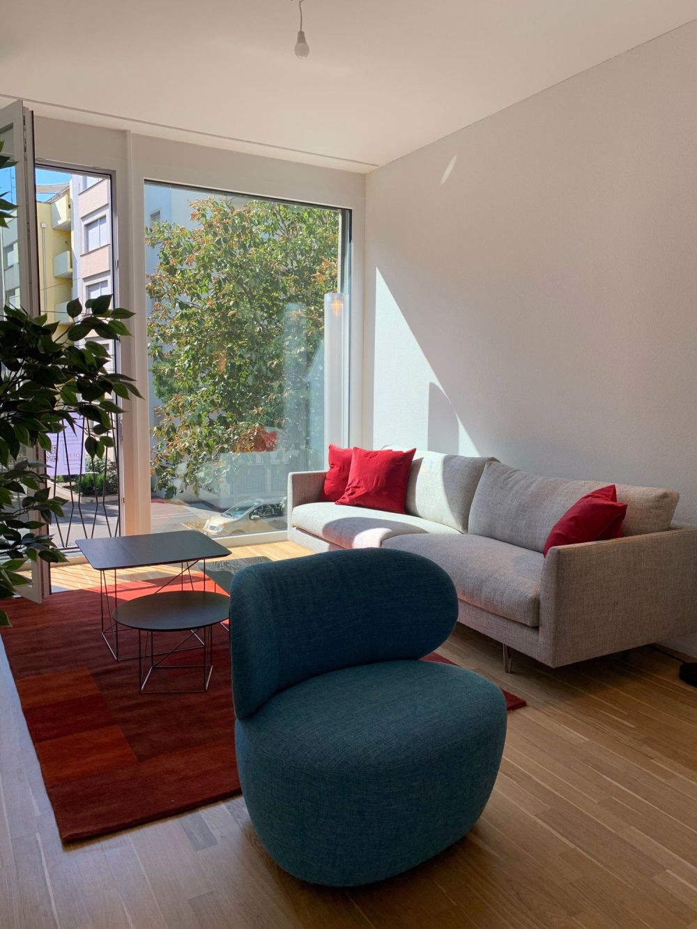 Grosszügige 2.5 Zimmer-Loftwohnung an zentraler Lage - Wohnzimmer