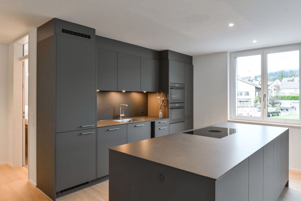 Moderne 4.5-Zimmer-Wohnung in der Überbauung am Bächli - Bild 1