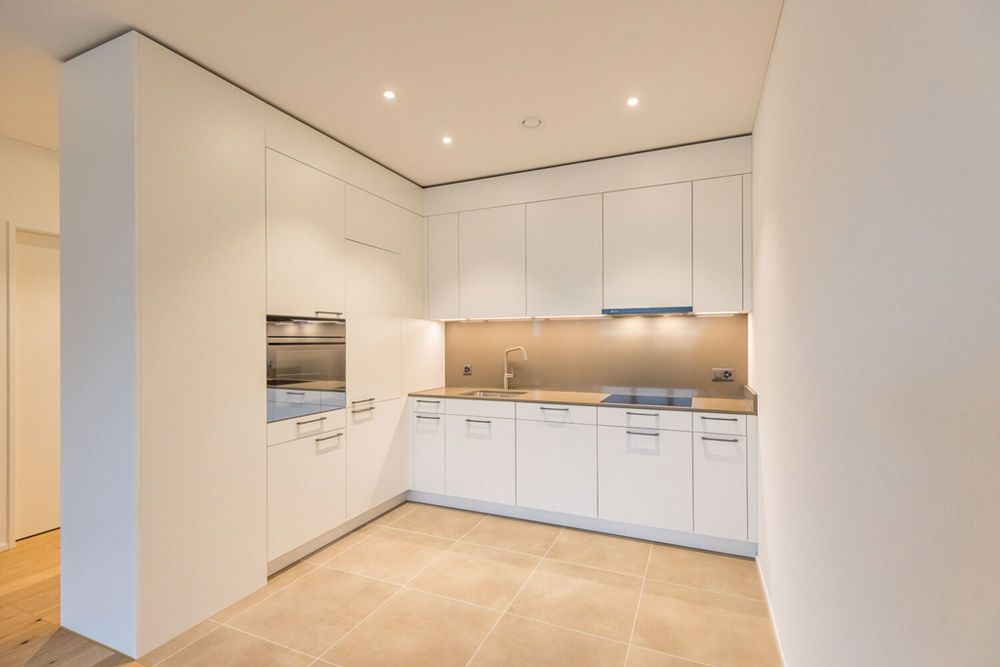 Zweitbezug 2.5-Zimmerwohnung mit Balkon - Küche