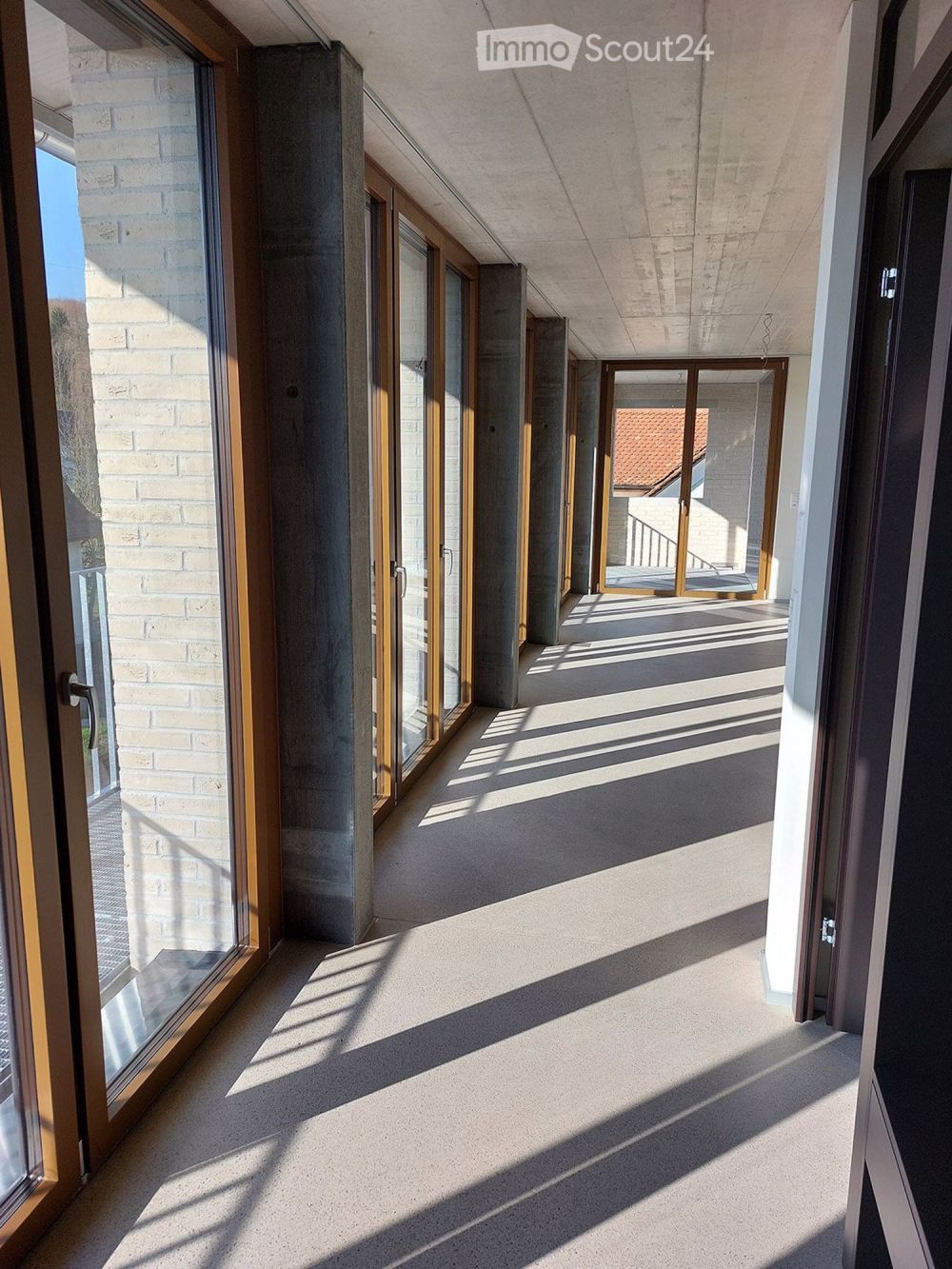 Wohnkomfort in neuem 3-Familienhaus an bester Lage in Windisch - Bild 4