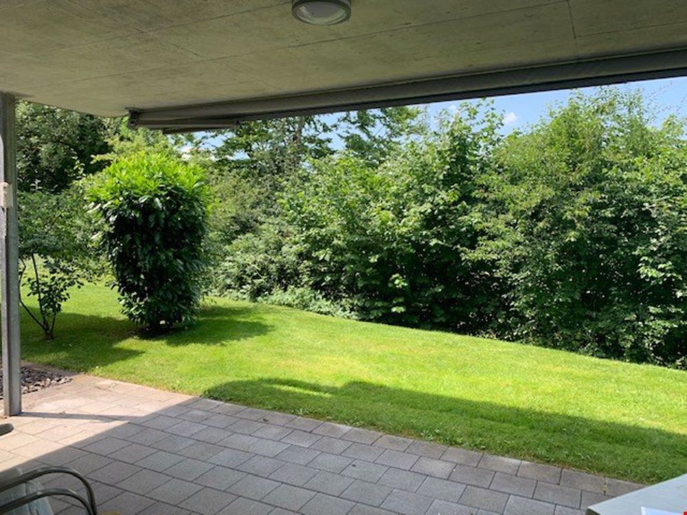 2.5 Zimmer im Erdgeschoss mit Sitzplatz - Bild 9