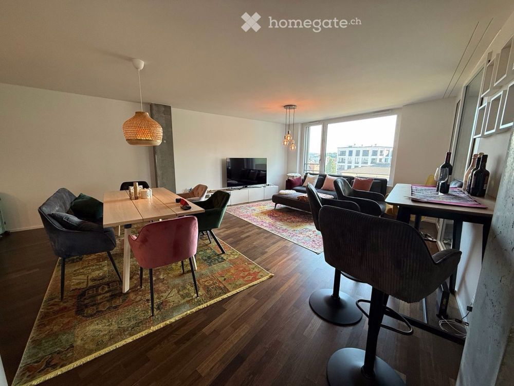 Modern 3.5-Room Apartment with Stunning Views in Neuhausen am Rheinfall - Bild 1