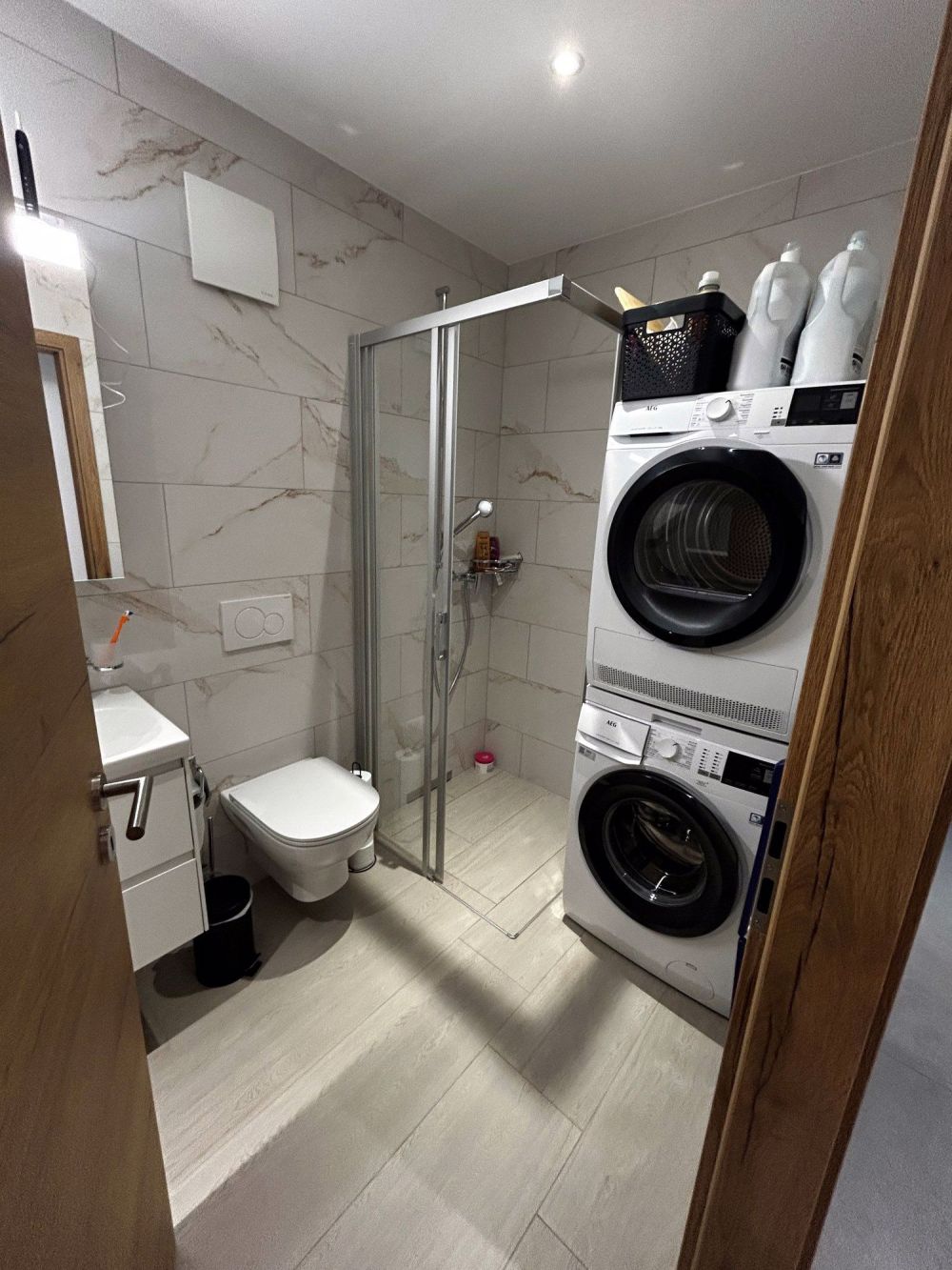 Prächtige 2,5-Zimmer-Wohnung mit Parkplatz in der Tiefgarage - Bild 7