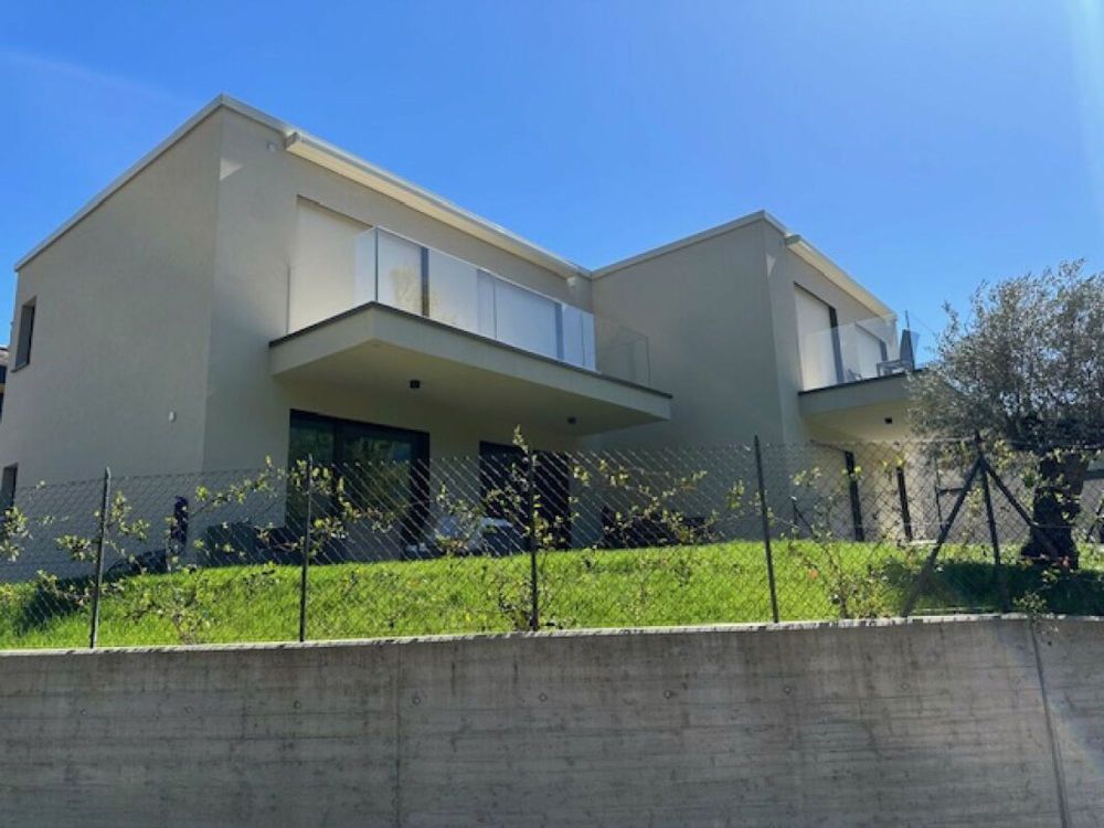 Mieten wir eine wunderschöne 2.5-Zimmer-Wohnung mit Garten - Bild 1