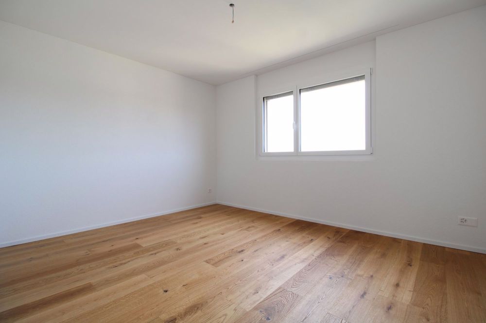 Moderne 4.5-Zimmerwohnung mit zwei Bädern und gemütlichem Sitzplatz - Bild 6