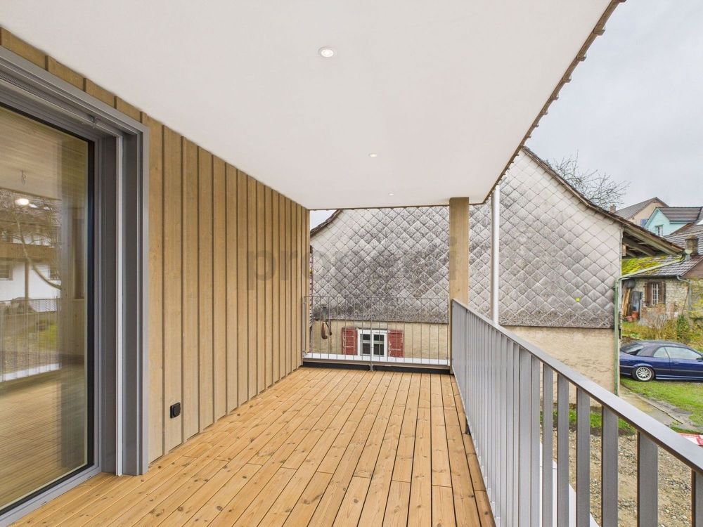 Neubau 4.5-Zimmer Maisonette Wohnung im Grünen in Sulgen - Erstbezug - Image 8