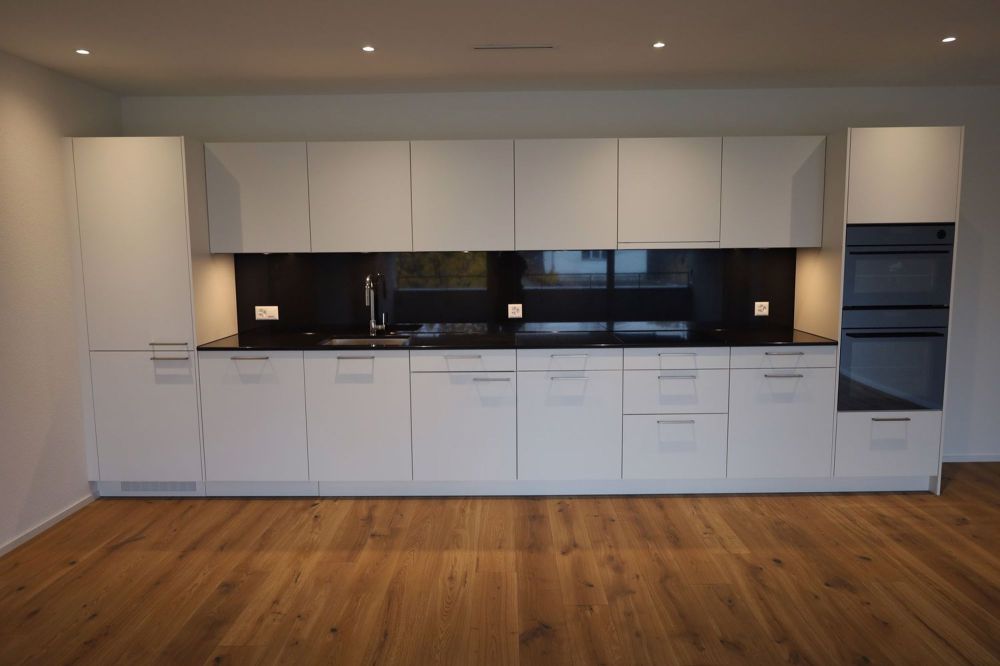 ERSTVERMIETUNG - 3.5-Zimmerwohnung mit Loggia - Bild 2