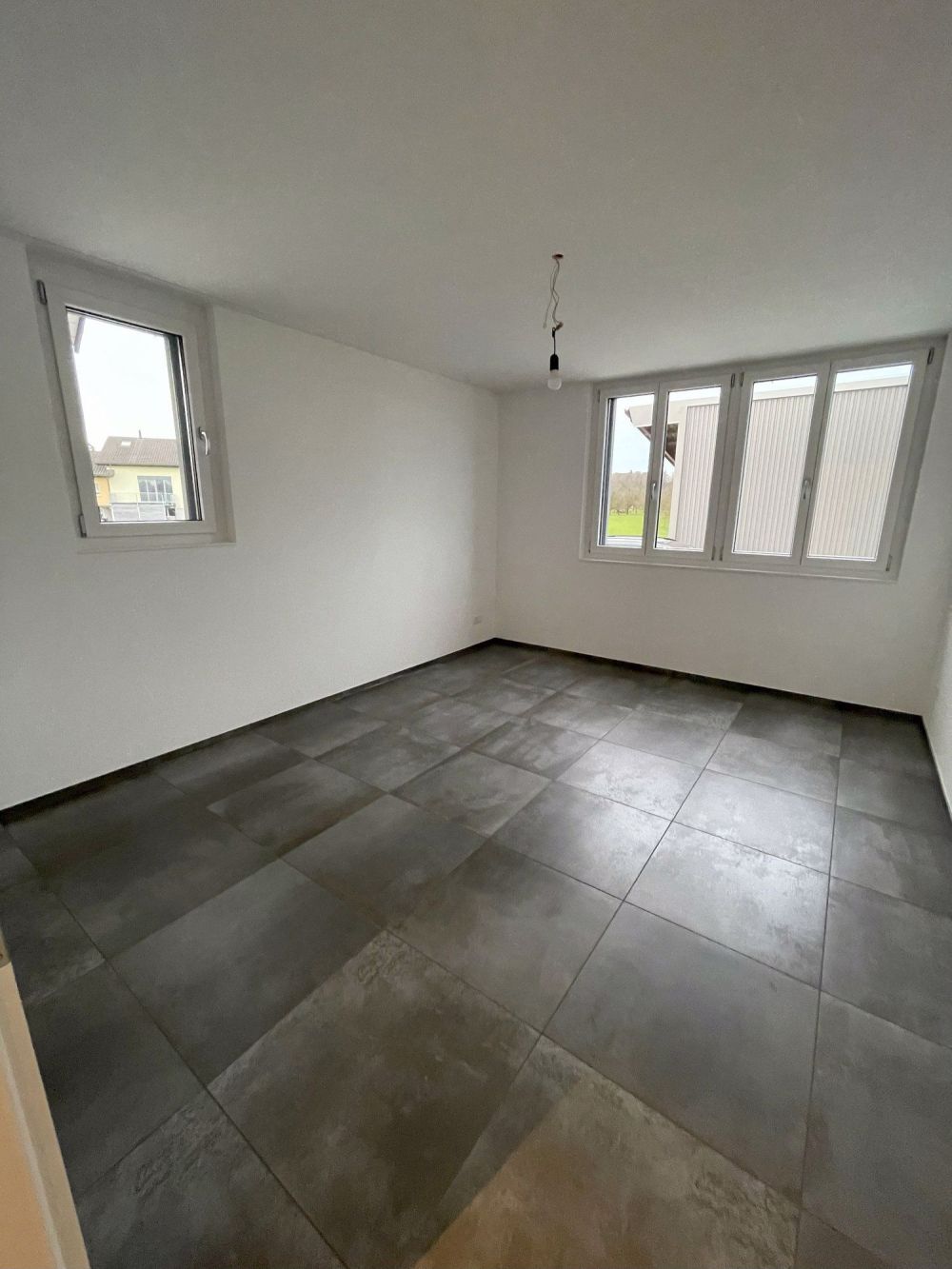 Moderne 7.5-Zimmer-Doppelhaushälfte in Sommeri zu vermieten - Bild 8