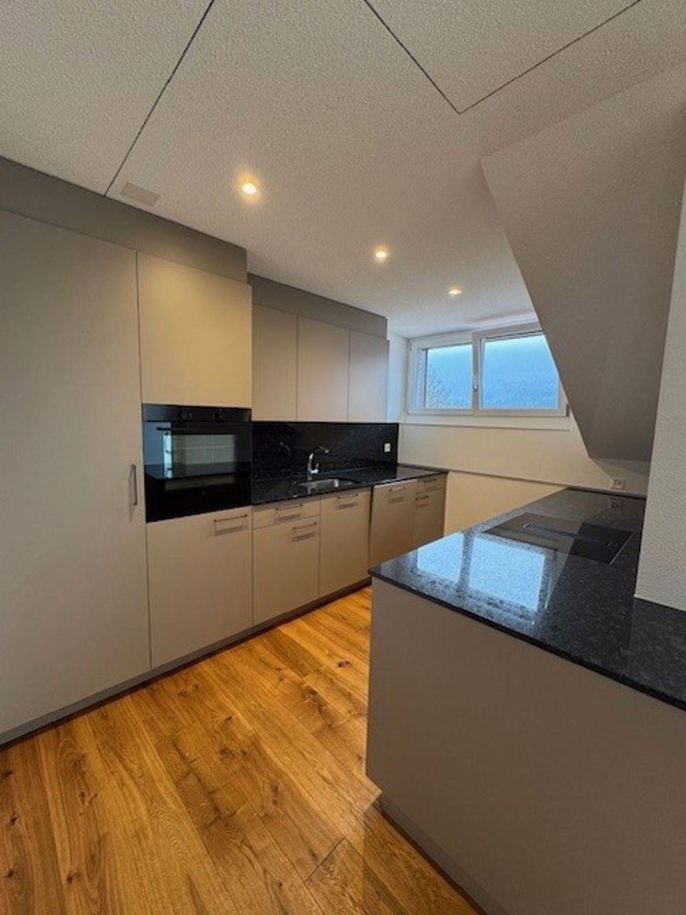 Tolle 4.5-Zimmer-Wohnung - Erstbezug - Bild 3