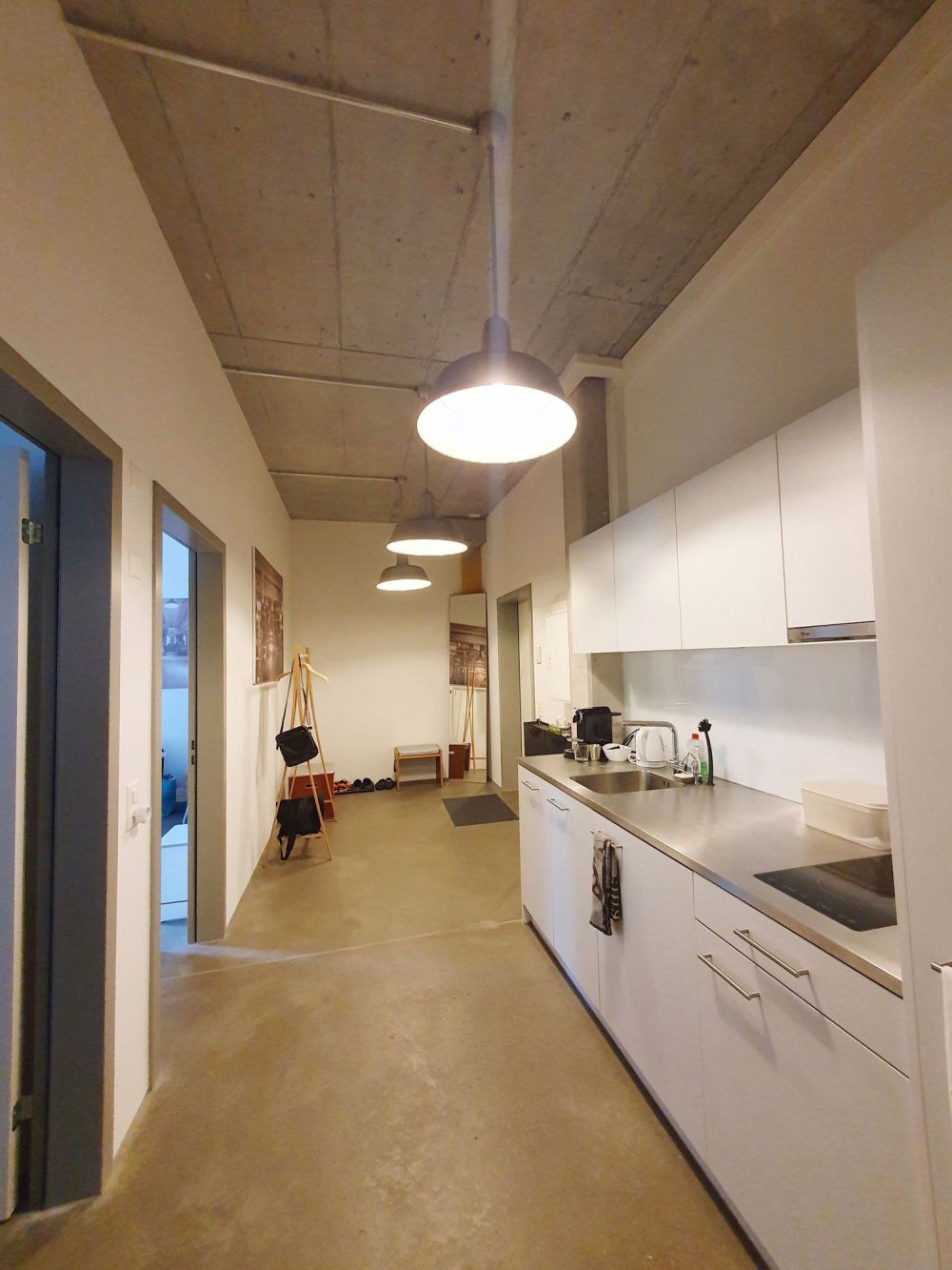 2-Zimmer-Kleinloft in der alten Spinnerei - Küche / Eingangsbereich
