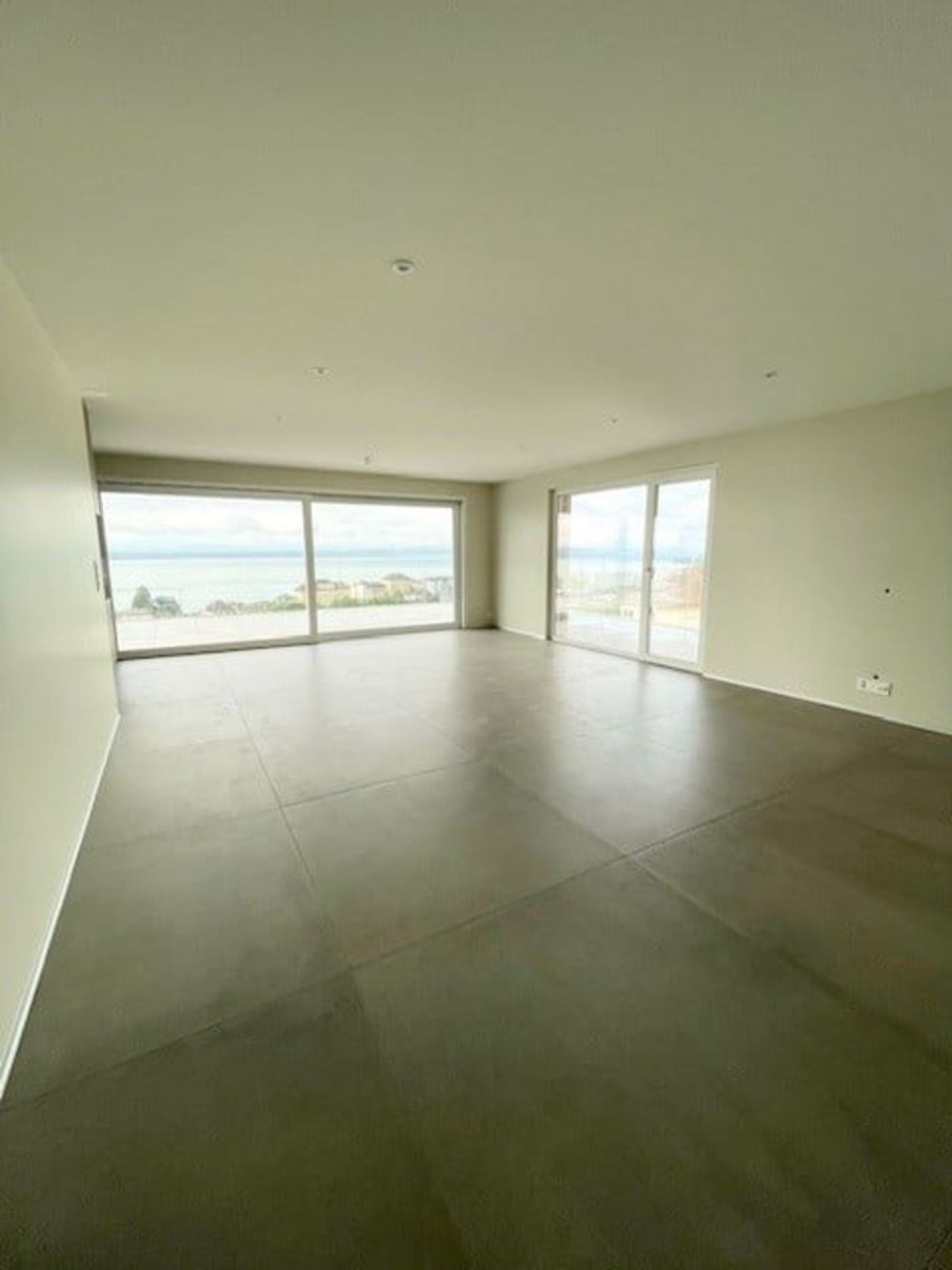 Magnifique appartement de 4,5 pièces avec vue panoramique à Neuchâtel - Bild 4