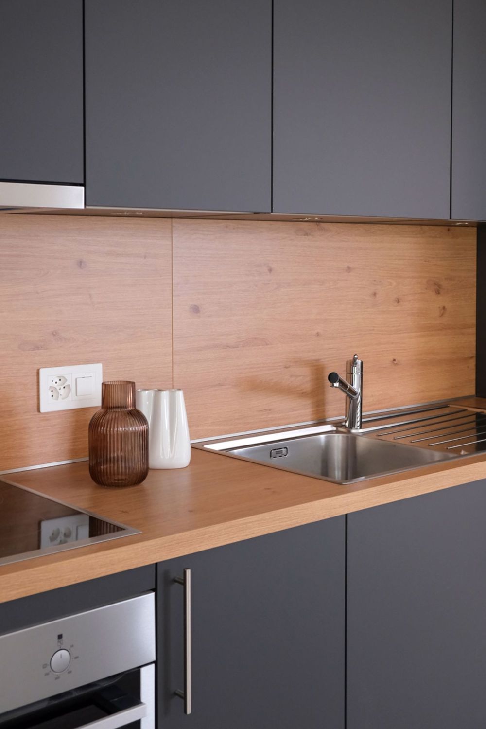 Großes 3,5-Zimmer-Apartment mit 2 Balkonen, neu - Bild 4