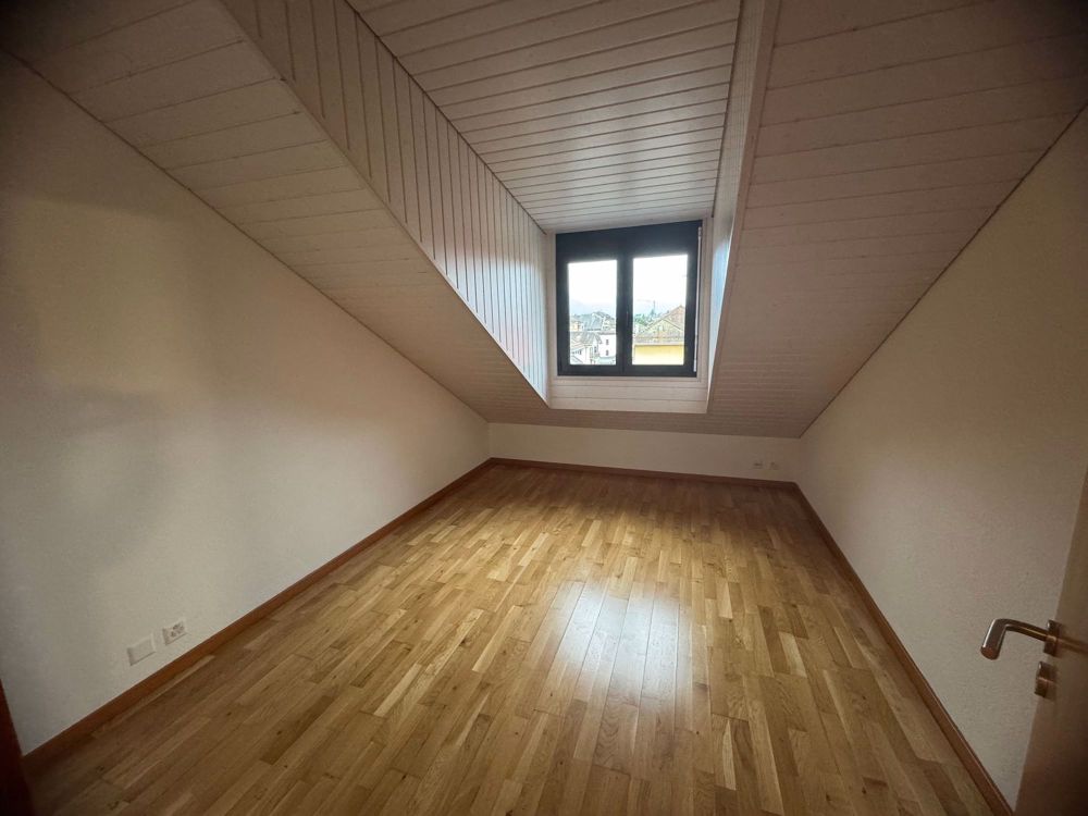 Schönes modernes 3-Zimmer-Apartement (64m²) im letzten Stock – Zu vermieten in La Tour-de-Peilz - Bild 2
