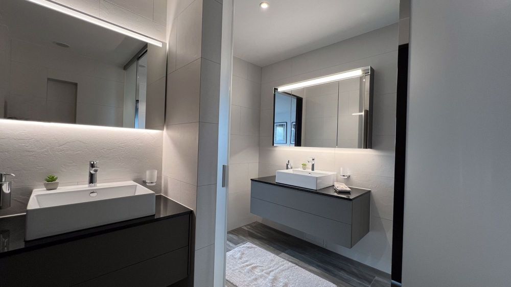 Moderne möblierte 2.5-Zimmer-Erstbezug-Wohnung mit Aussicht in Dübendorf - Bild 10