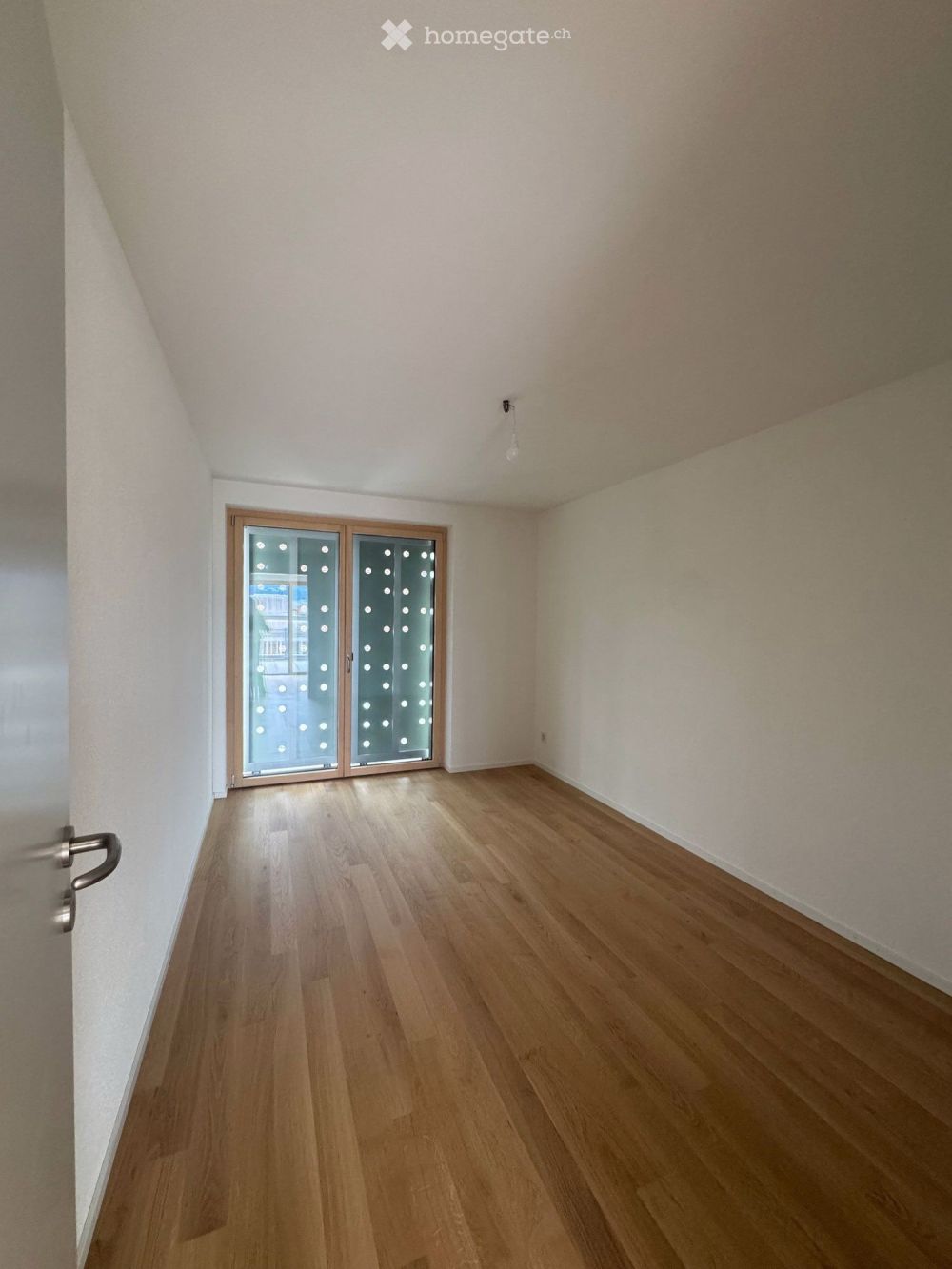 Erstvermietung 4.5-Zimmer-Attikawohnung im 7.OG mit grosser Terrasse mitten in der Stadt - Bild 7